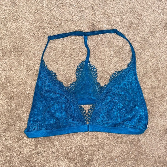 VICTORIA SECRET BRALETTE - Picture 2 of 5